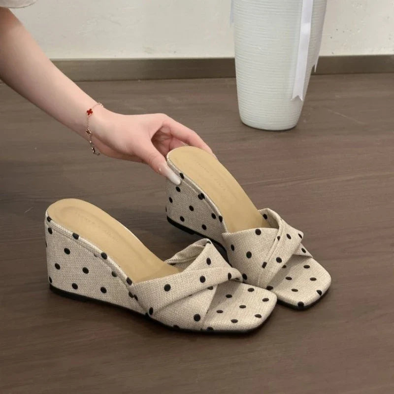 Women's Polka Dot Wedge Slippers – Open Toe Slip-On Slides