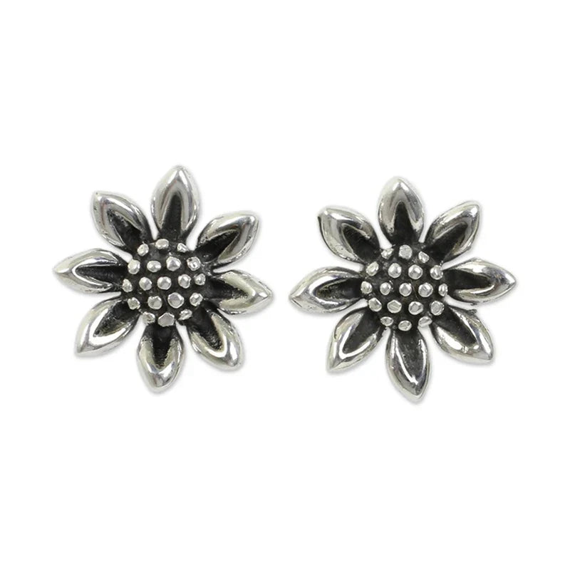 Huitan Vintage Sunflower Stud Earrings – Dainty Floral Studs
