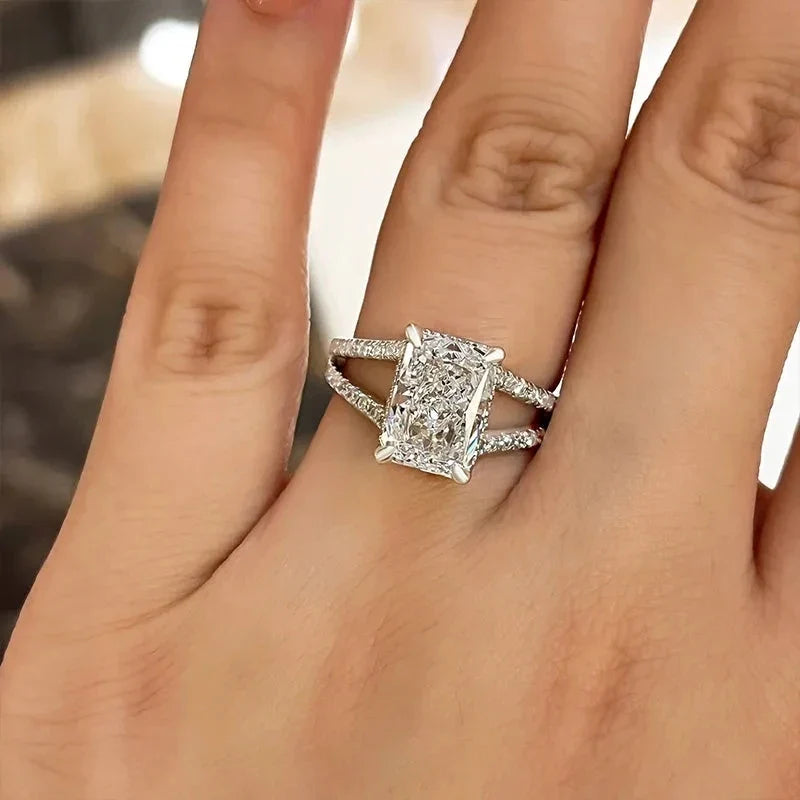 Huitan Geometric Cubic Zirconia Wedding Ring for Women