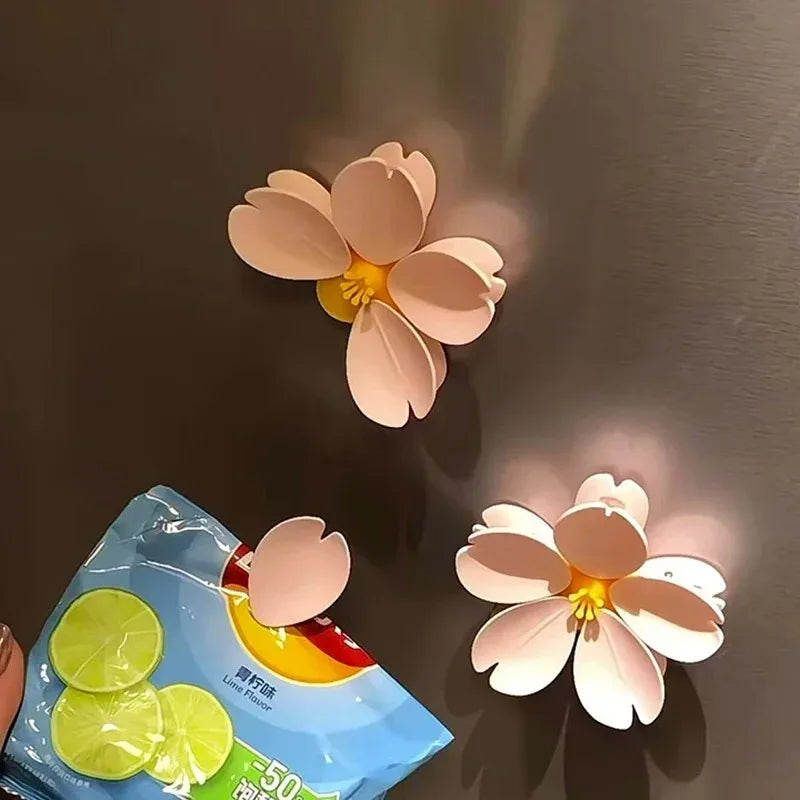 Sakura Magnetic Sealing Clip – Fridge Magnet & Snack Storage