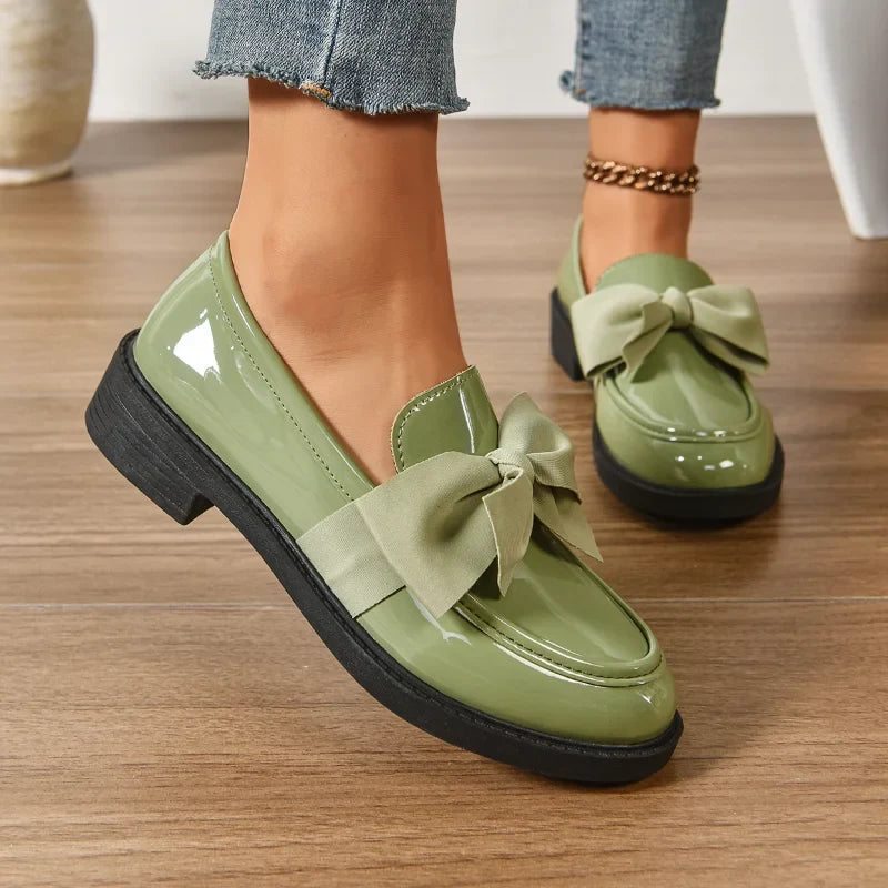 Women's Bow Retro Flat Loafers – Slip-On Casual Shoes