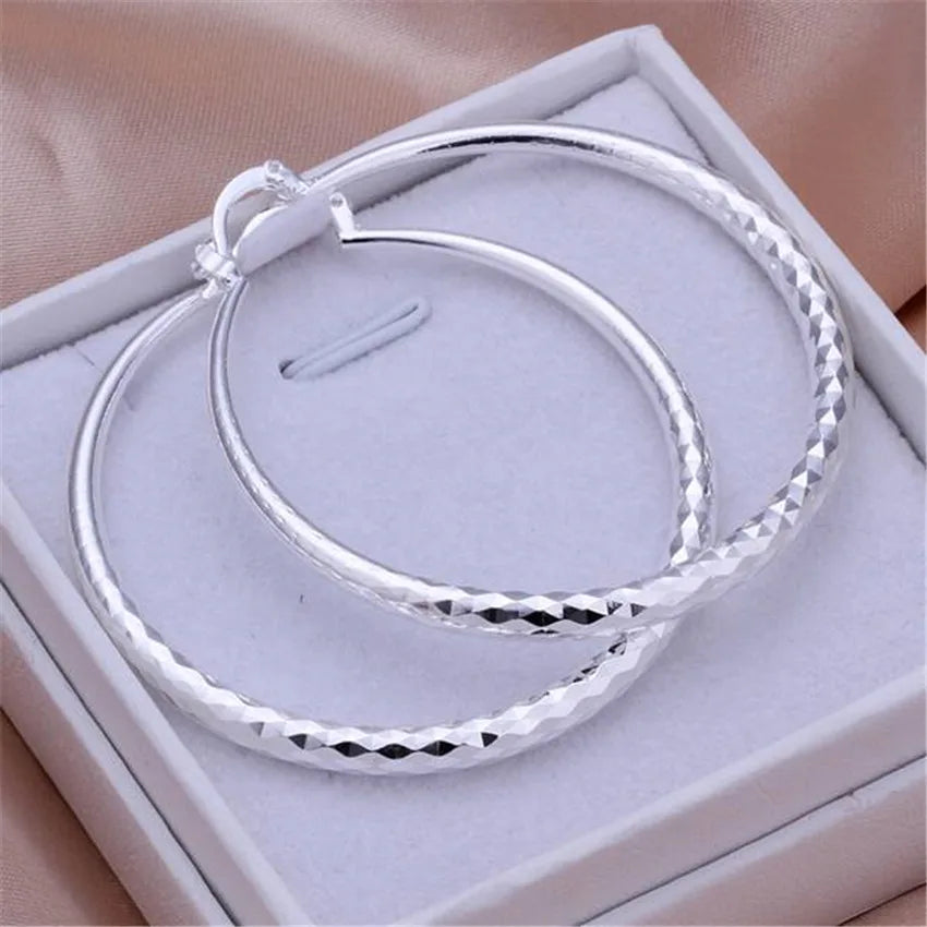 Women's 3CM Circle Hoop Earrings – Trendy Fashion Jewelry