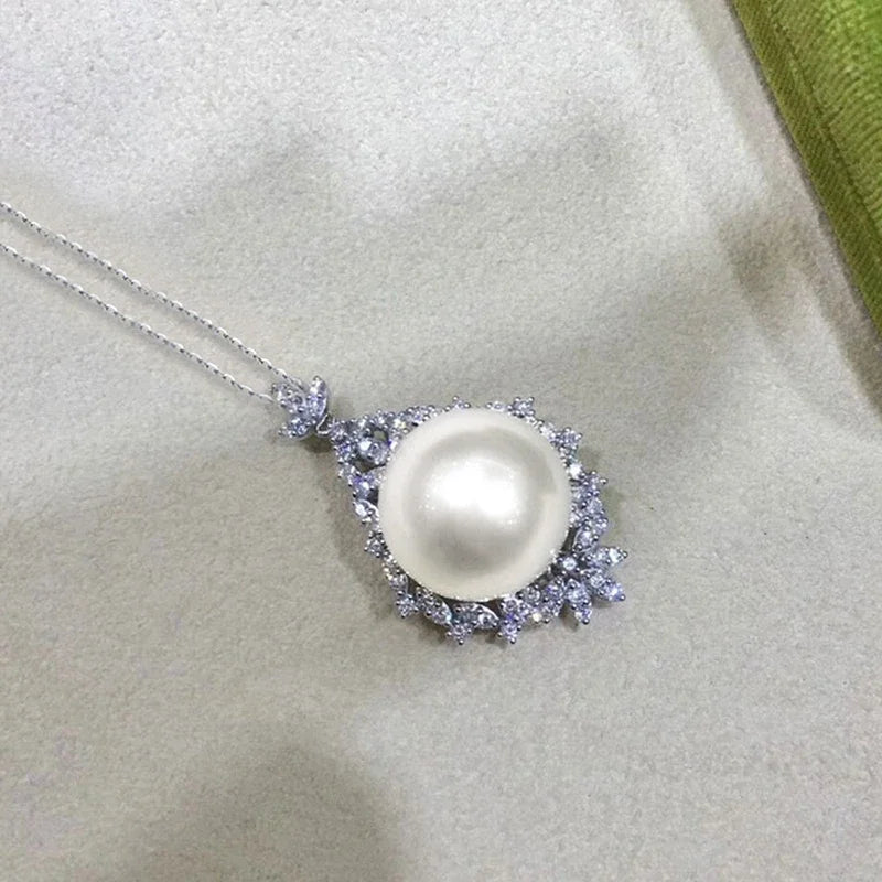 Huitan Flower Imitation Pearl Pendant Necklace for Women