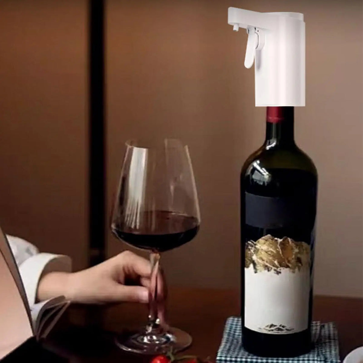 Wine Aerator Pourer Electric Touch Screen 4-Mode Digital Alcohol