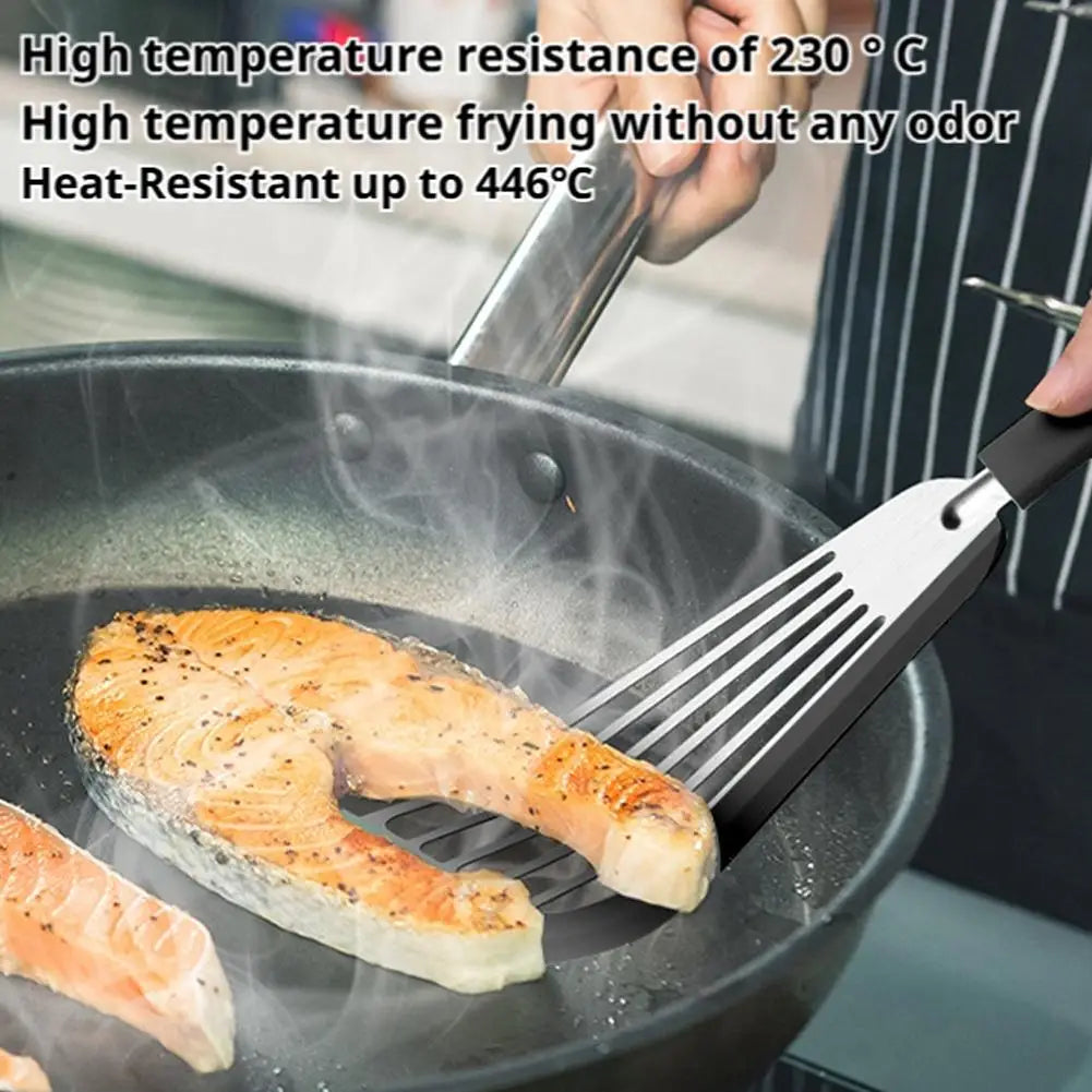 Silicone Slotted Fish Spatula – Heat-Resistant Turner