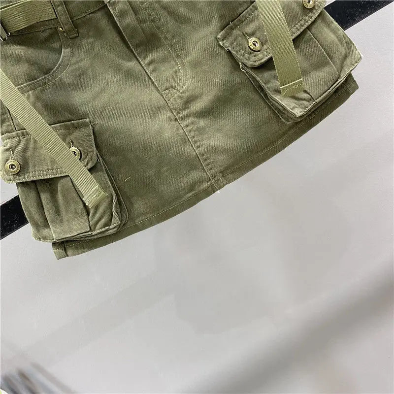 Women's Denim Mini Cargo Skirt – A-Line Zipper Fly Jean Skirt
