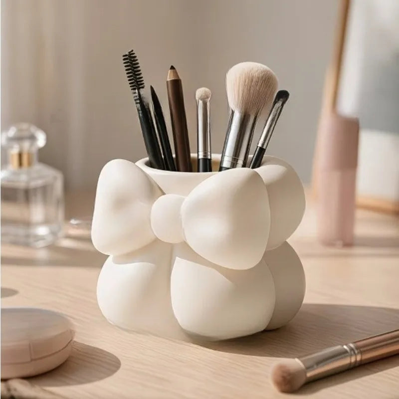Cute Bow Ceramic Makeup Brush & Pen Organizer Cup – White