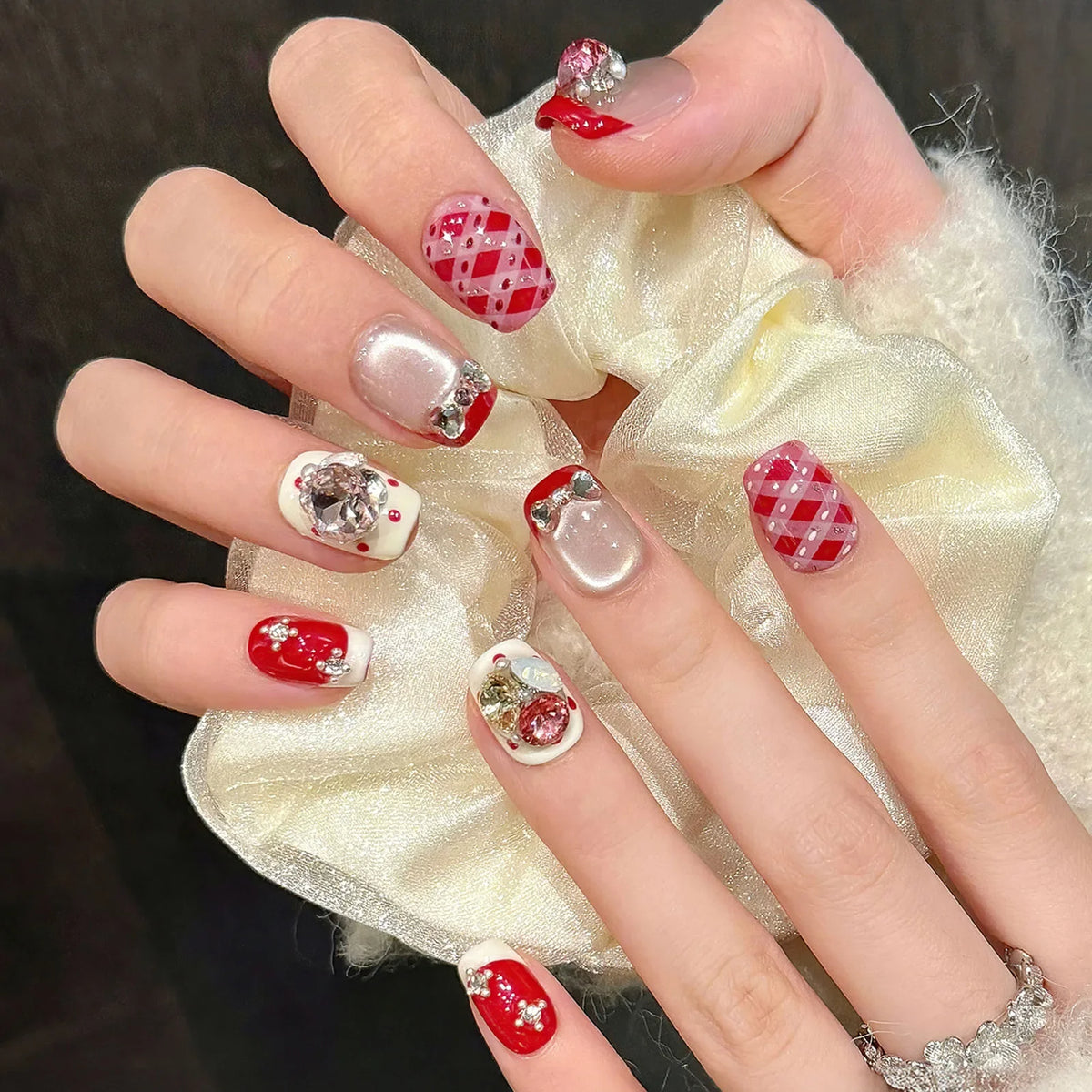 Velvet Cat's Eye Press On Nails | 3D Flower Green Brown Plaid Y2K