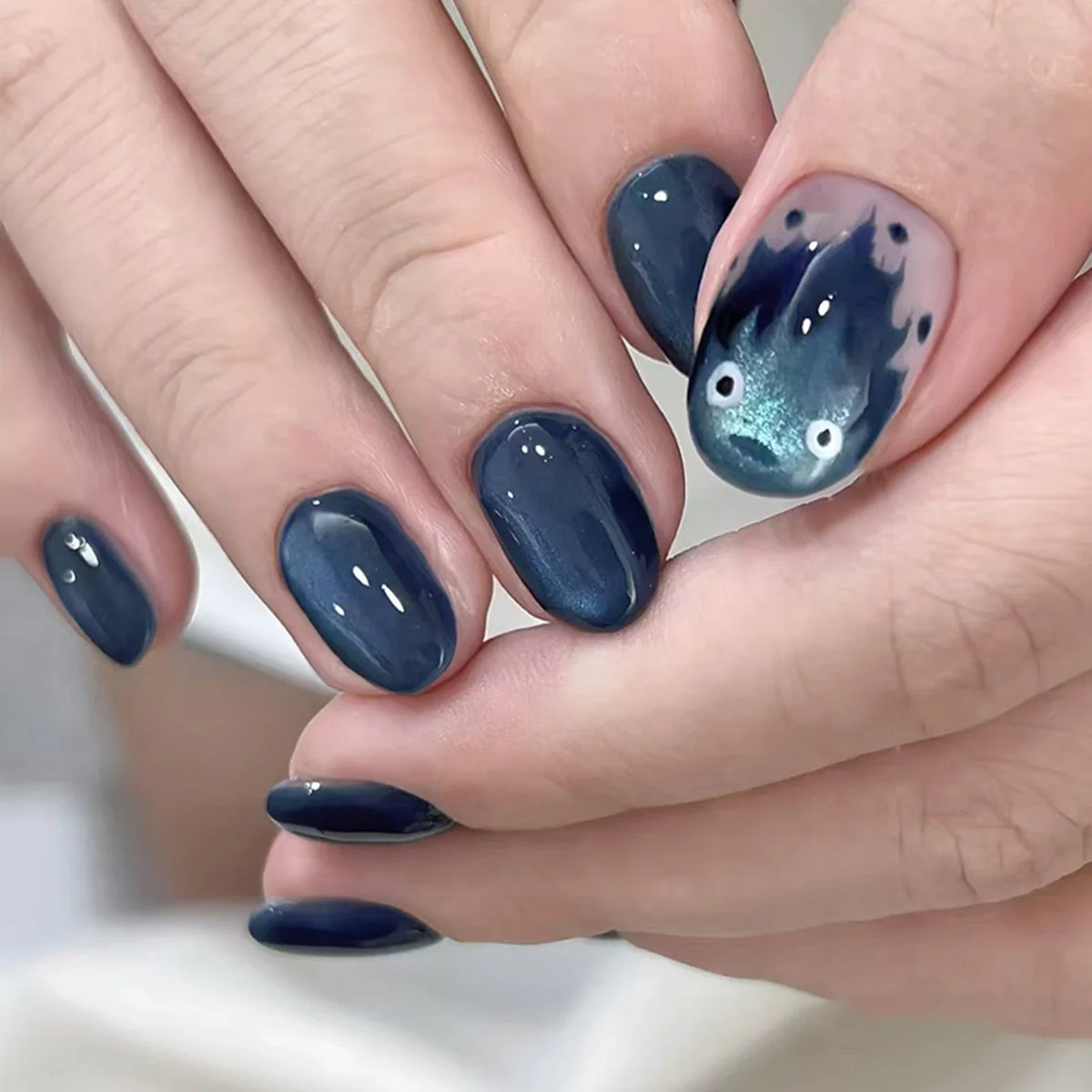 Blue Cat Eye Press On Nails – 24pcs Short Round Flower Tips