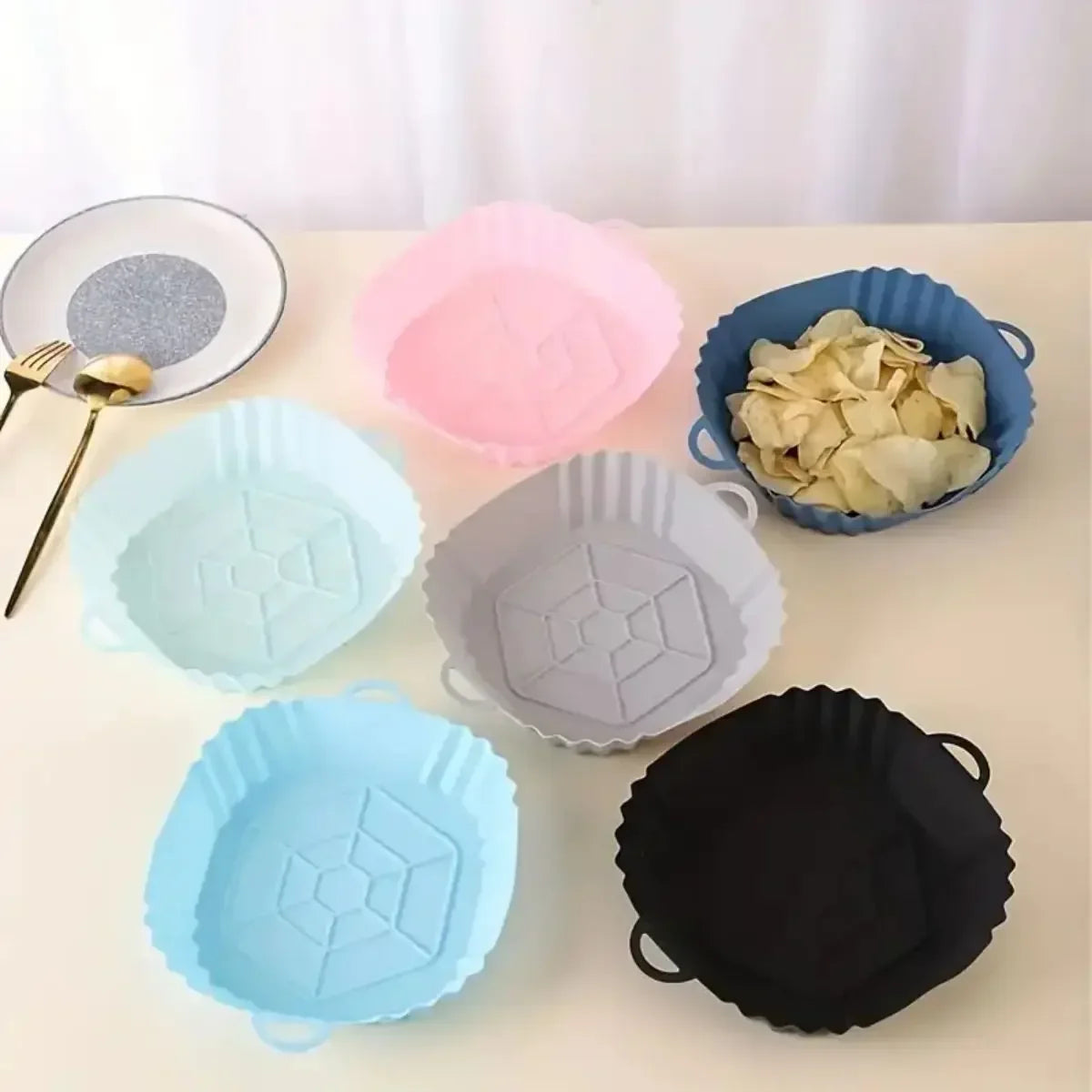 Reusable Silicone Air Fryer Liner – Non-Stick Foldable Baking Mat