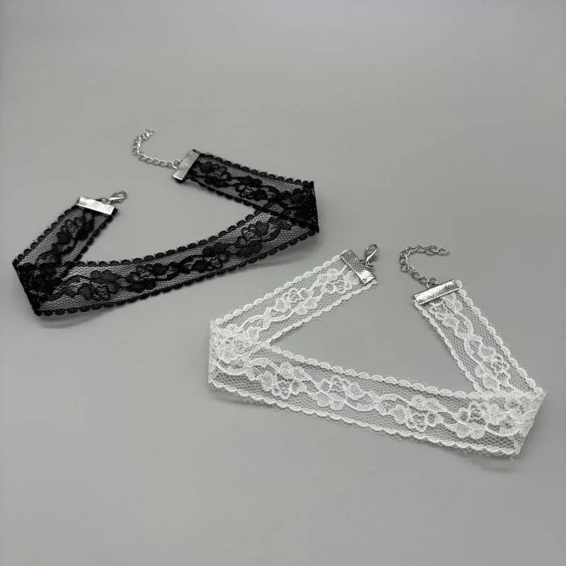 Short Lace Choker Necklace for Women – Black & White Floral