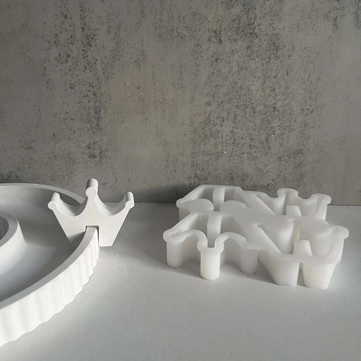 DIY Concrete Crown Candle Holder Mold Handmade Candlestick Silicone