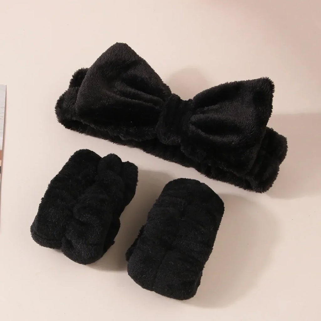 Cute Plush Wristband Hair Tie Makeup Mask Moisture Proof Sleeve Cover