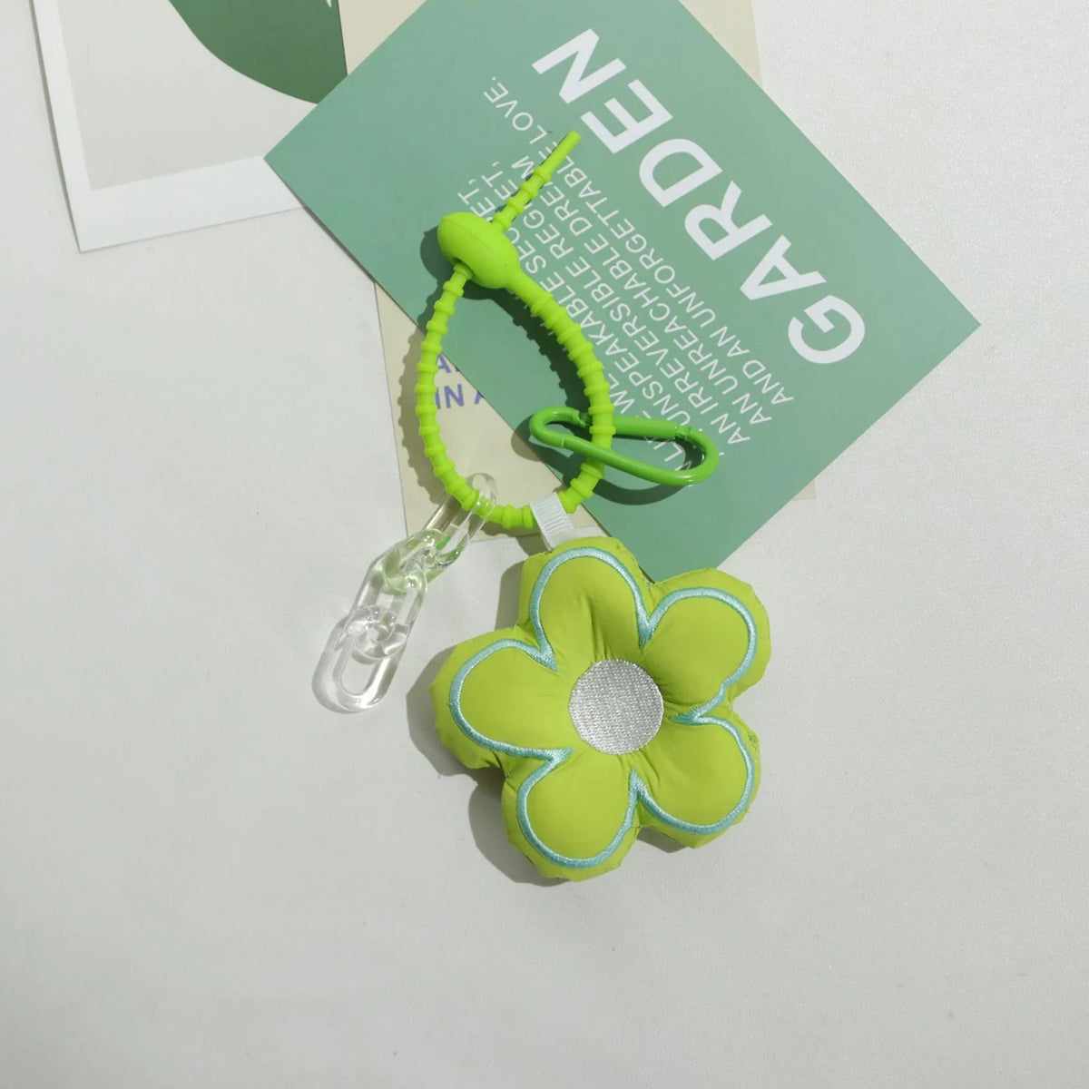 Flower-Shaped Keychain Pendant | Cute Cartoon Gift for Women