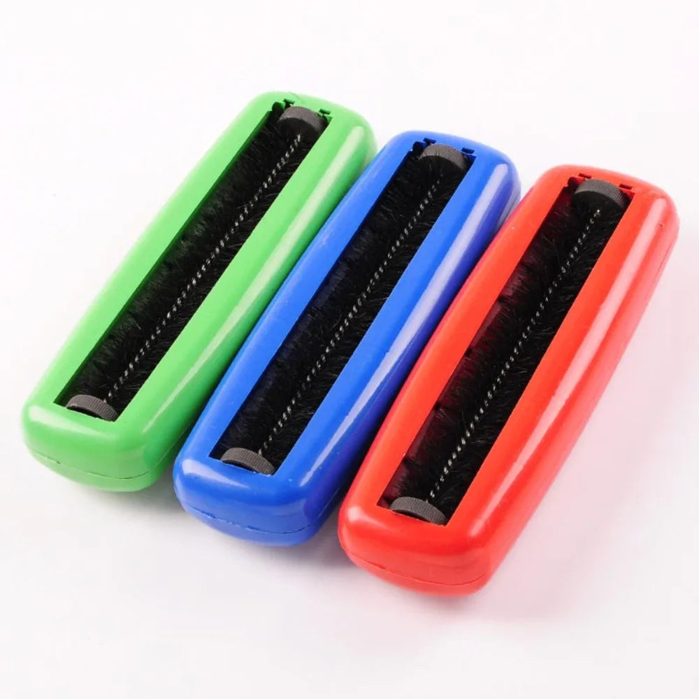 Cloth Dust Removal Brush Random Plastic Sweeper Carpet Crumb Fluff
