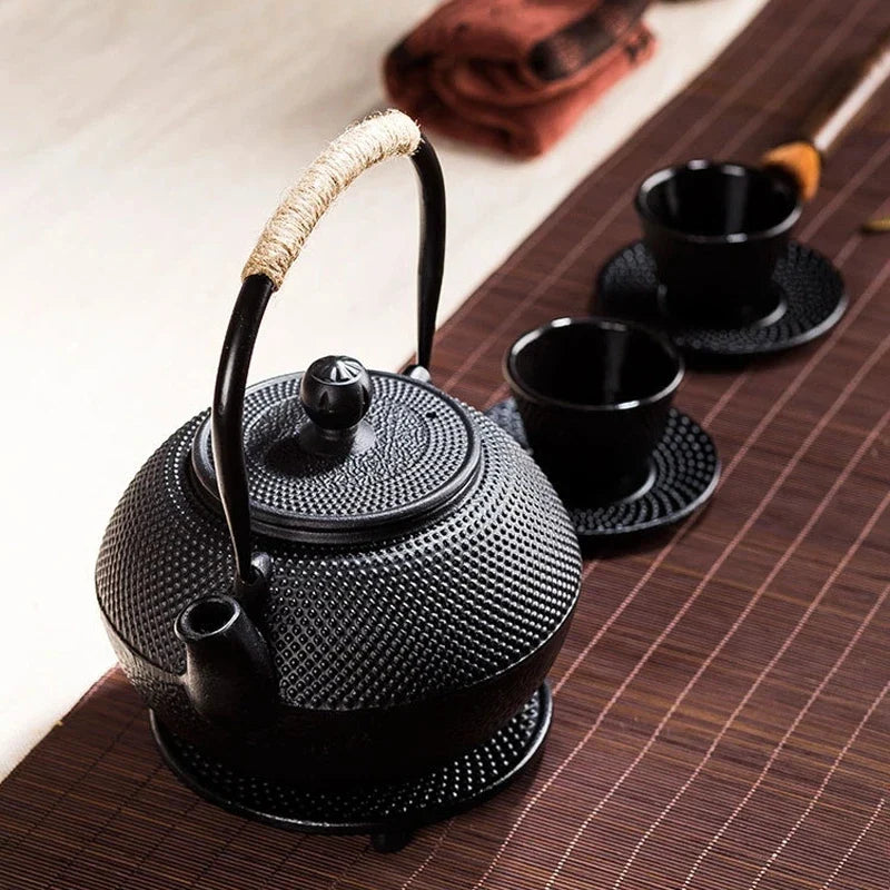 KEMORELA Japanese Cast Iron Teapot with Stainless Infuser