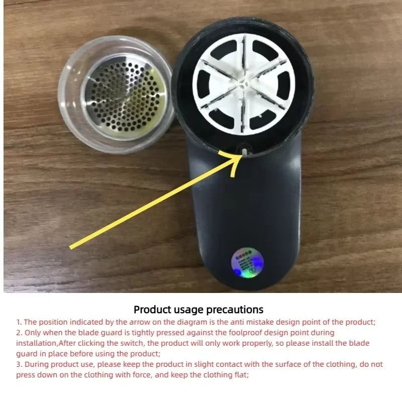 LED USB Rechargeable Fabric Shaver & Lint Remover for Clothes