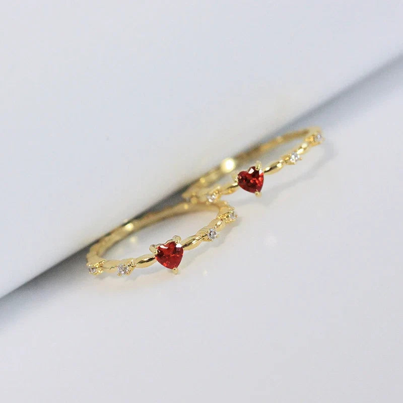 Huitan Red Heart CZ Ring – Gold Wedding Band for Women