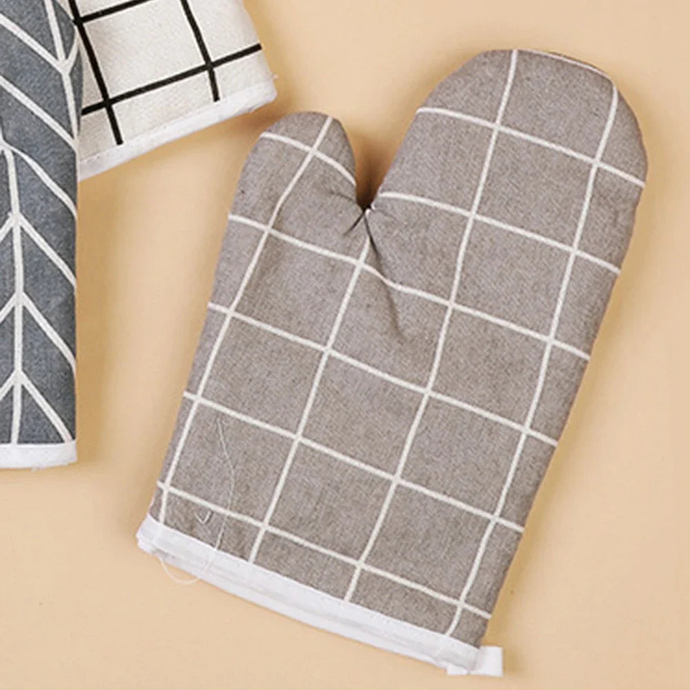 Heat-Resistant Kitchen Oven Glove | Baking & Grilling
