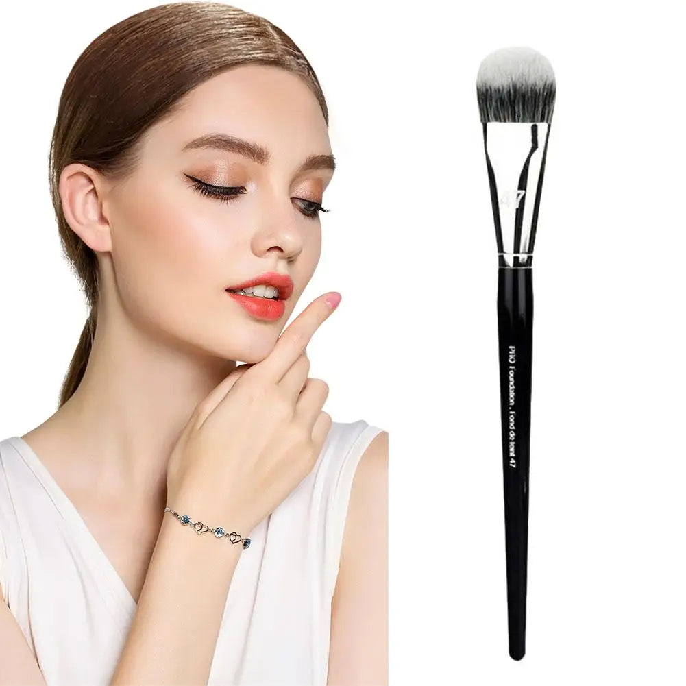 Professional Foundation Brush – Soft Synthetic Broom Head Makeup