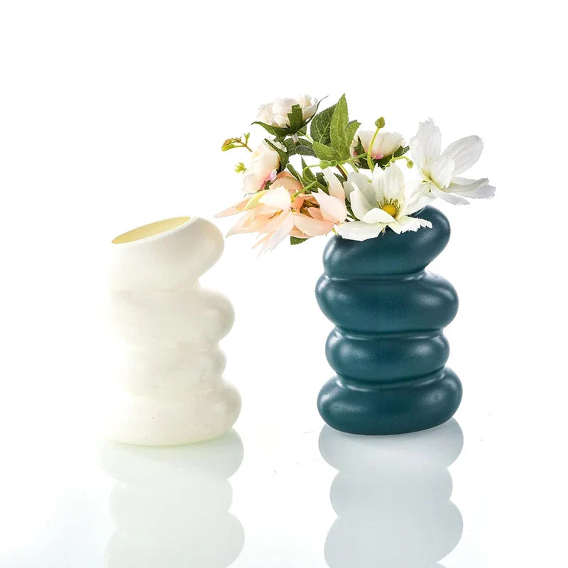 Plastic Spiral Vase – Nordic Creative Flower & Home Decor