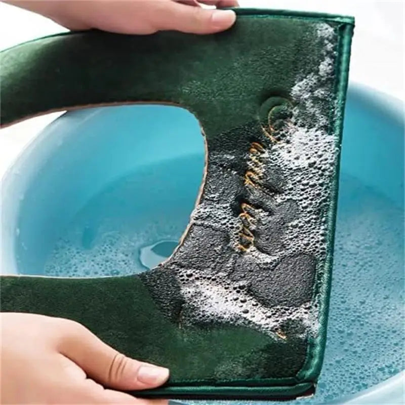 Universal Velvet Toilet Seat Cover – Washable, Zippered & Waterproof