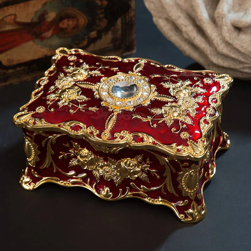European Retro Metal Jewelry Box – Ring & Necklace Storage