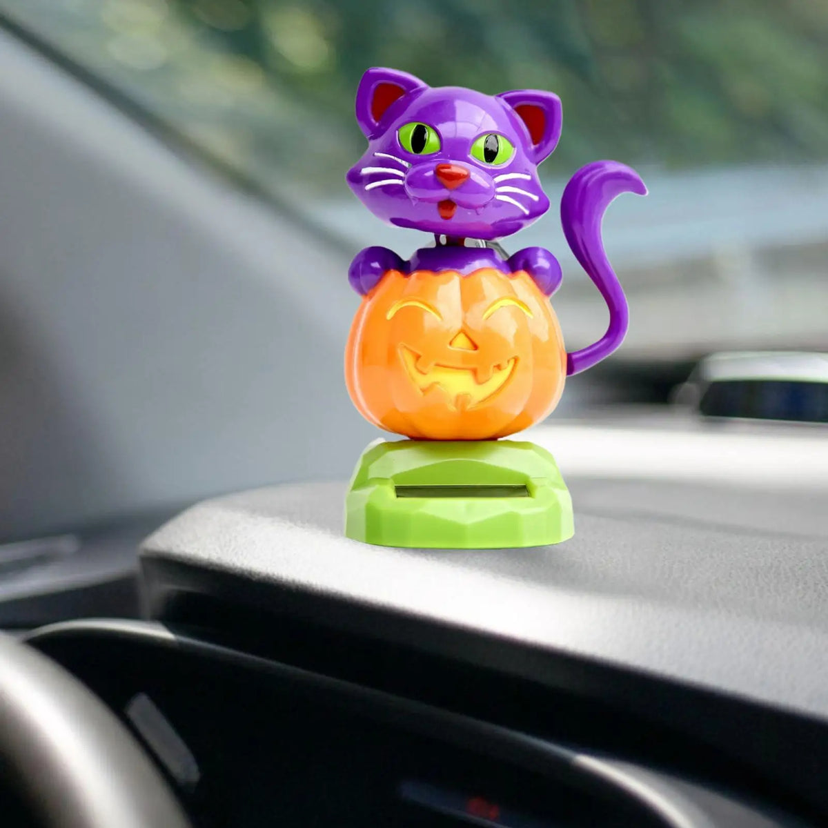 Solar Dancing Dolls Powered Shaking Head Pumpkin Cat Car Ornament