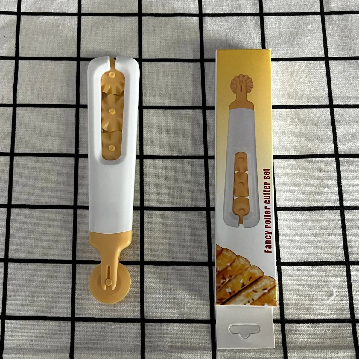 Dumpling Cookie Round Dough Roller Cutter | Pizza Pastry Tool