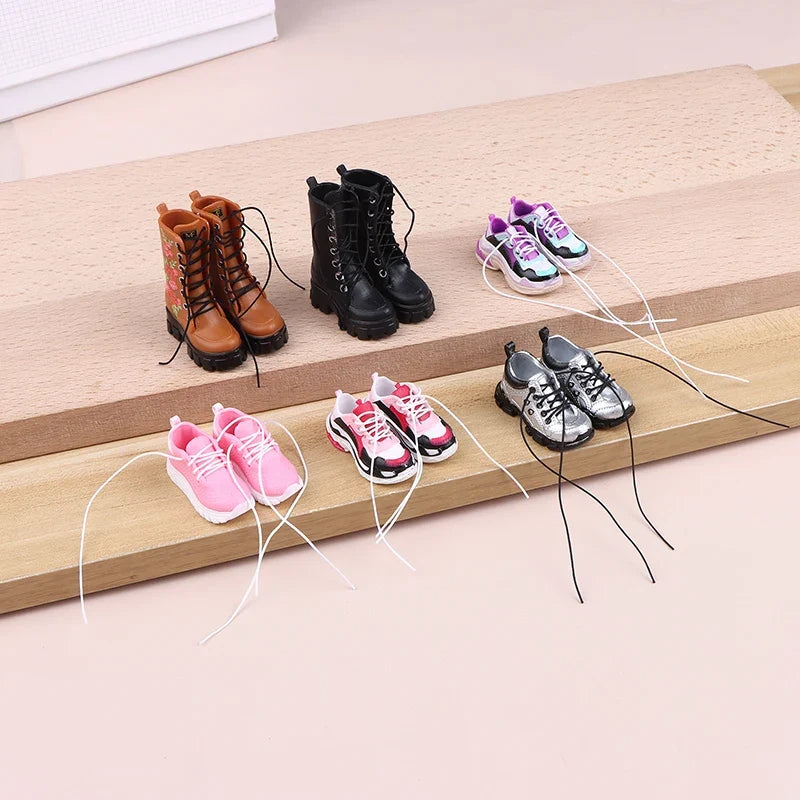 Miniature Sport Shoes for 1/6 Dolls – Dollhouse Accessories