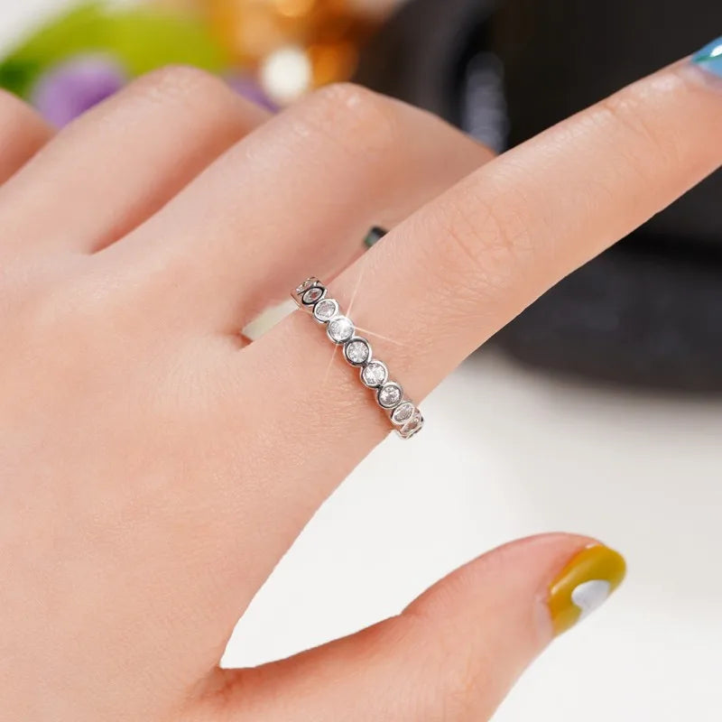 Huitan Full Paved CZ Ring for Women – Silver Fashion Ring