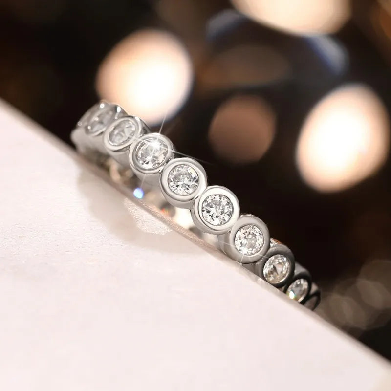 Huitan Full Paved CZ Ring for Women – Silver Fashion Ring