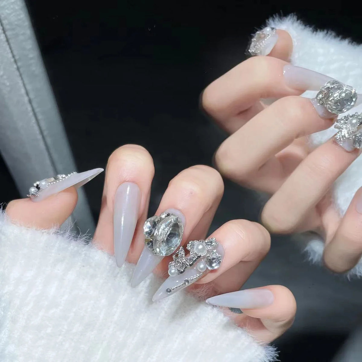 Stiletto Press On Nails – Rhinestone Crystal Pearl False Tips