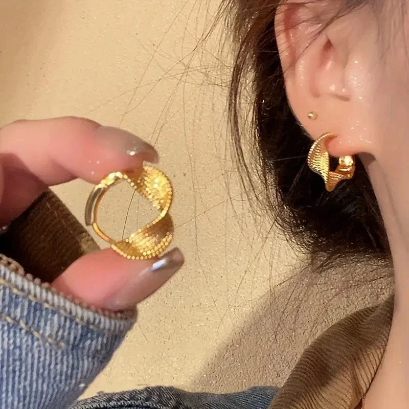 Huitan Twisted Hoop Earrings – Geometric Fashion Jewelry Women