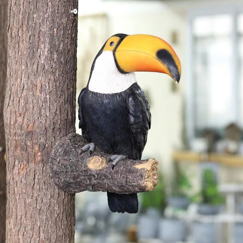 Toucan Bird Figurine – Hanging Resin Garden & Wall Ornament