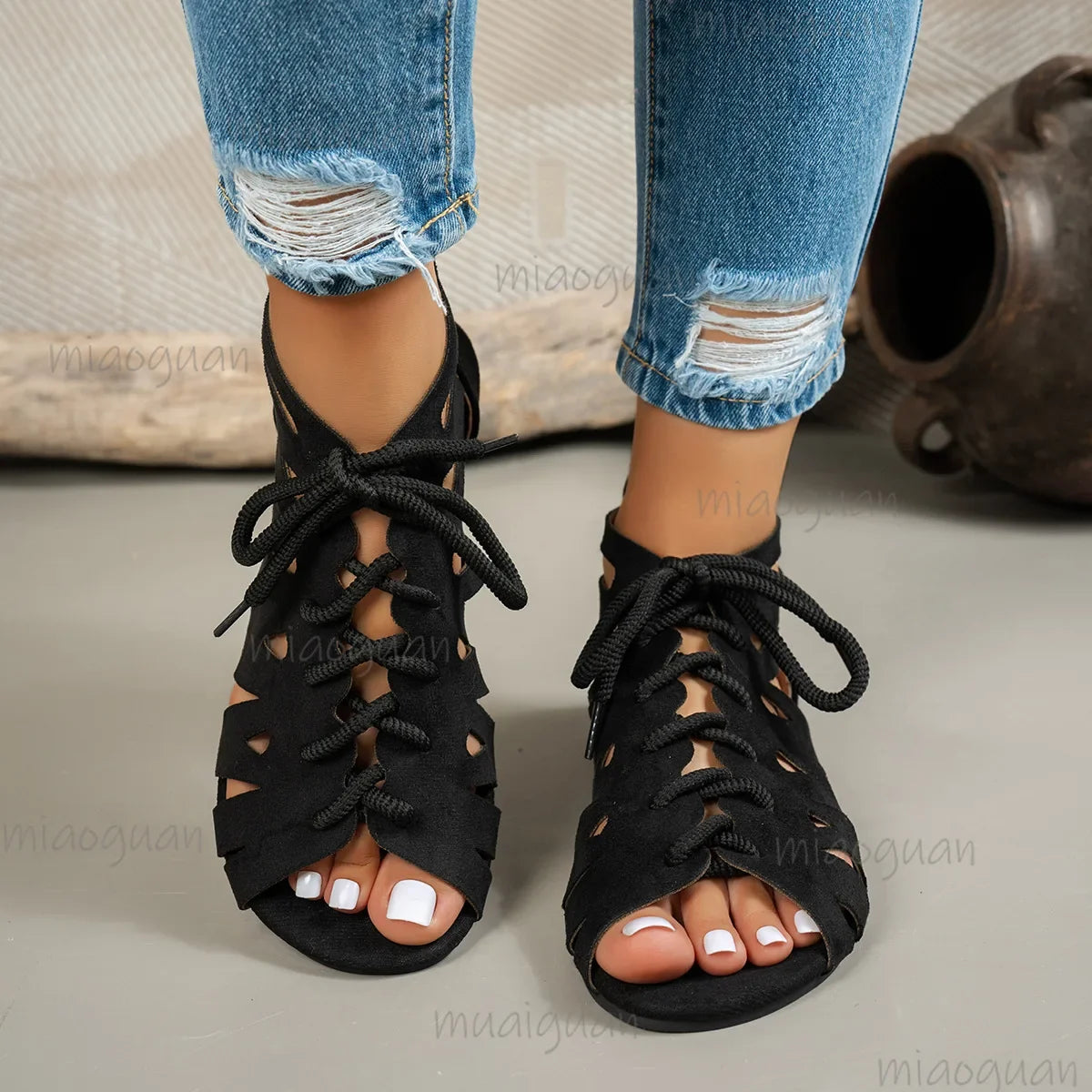 Women's Retro Lace-Up Flat Sandals – Hollow Roman Beach Shoes