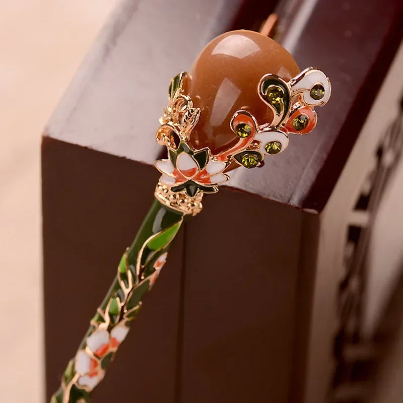 Retro Imitation Jade Hair Stick – Vintage Alloy Hairpin for Women