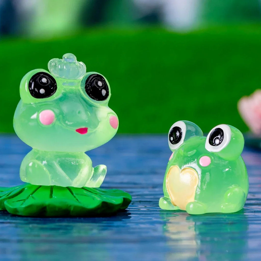 Micro Landscape Creative Cute Glow-in-the-dark Frog Doll Decoration