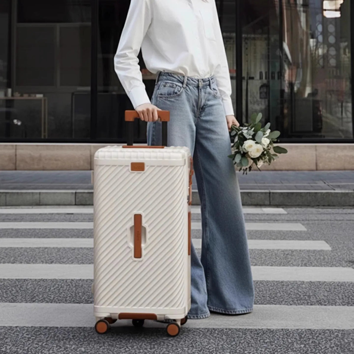 Waterproof PC Hardshell Spinner Suitcase | TSA Lock & Cup Holder