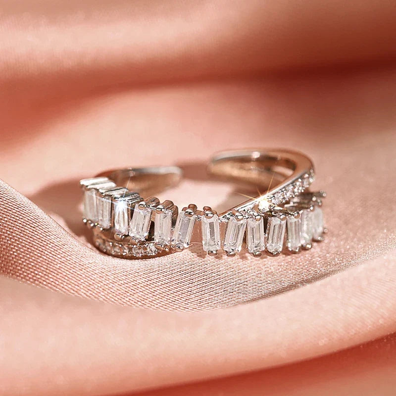 Huitan Cross Ring Women – Cubic Zirconia Resizable Band