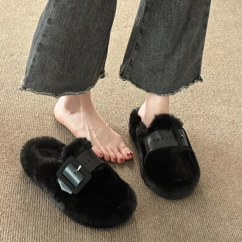 Women's Fluffy Wool Fur Slides – Warm Plush Winter Slippers