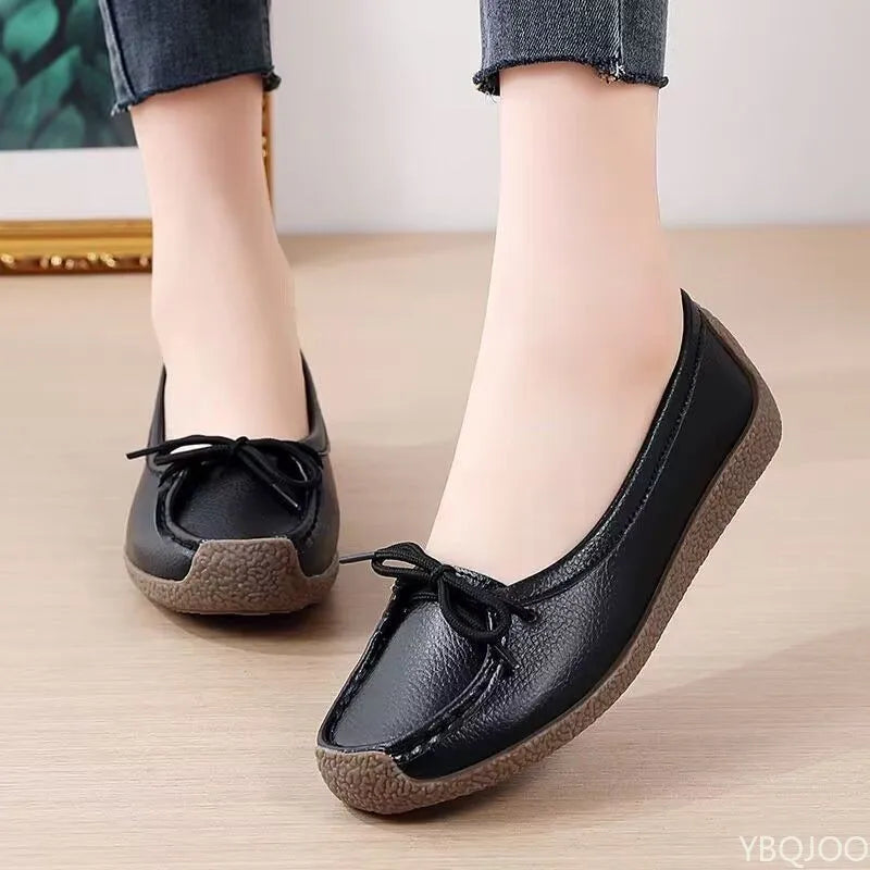 Women's Lace-Up Flat Shoes – Anti-Slip Soft Sole Casual Flats