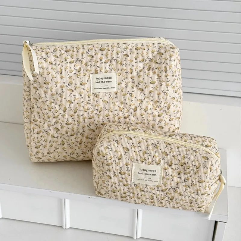 Wholesale Vintage Women Floral Print Cosmetic Pouch Handbag Travel
