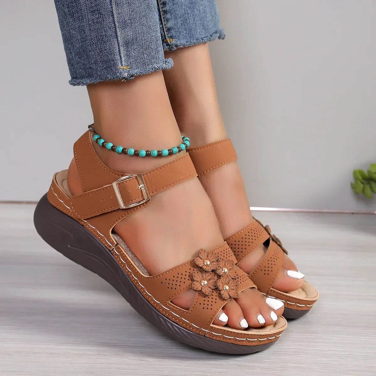 YBQJOO Women's Wide-Toe Wedge Sandals | Soft Sole Beach Shoes