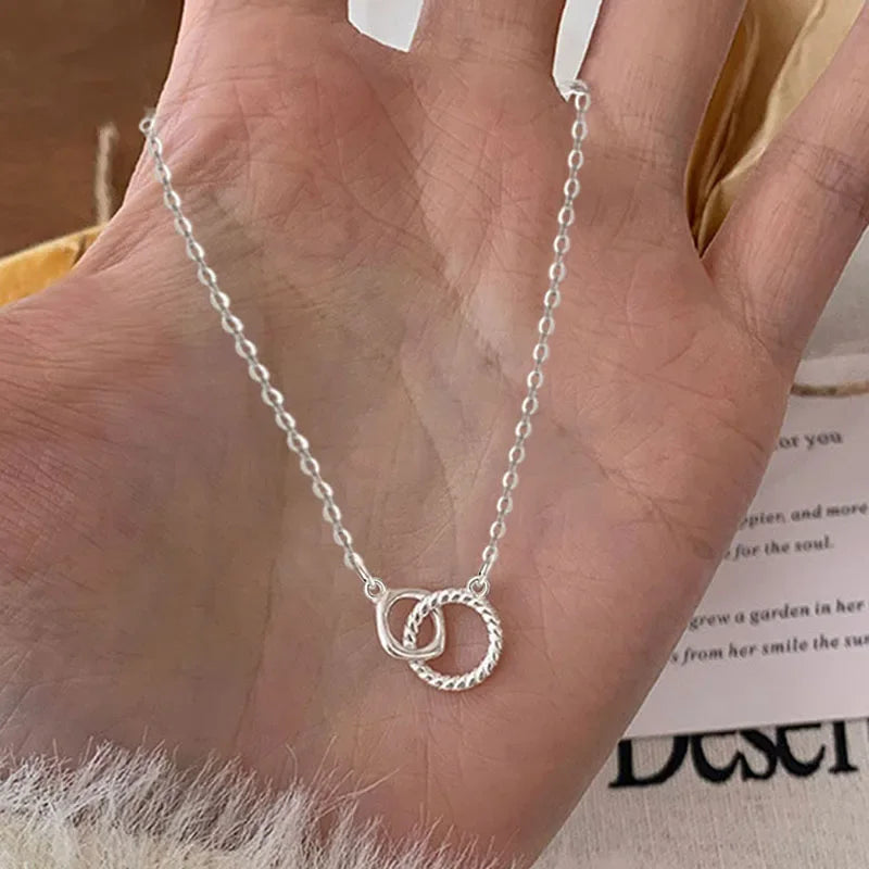 Huitan Linked Circle Pendant Necklace – Geometric Women's Jewelry