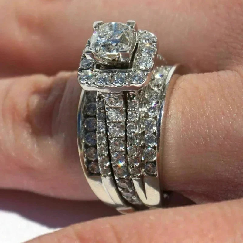 Huitan Women's CZ Wedding Band – Sparkling Cubic Zirconia Ring