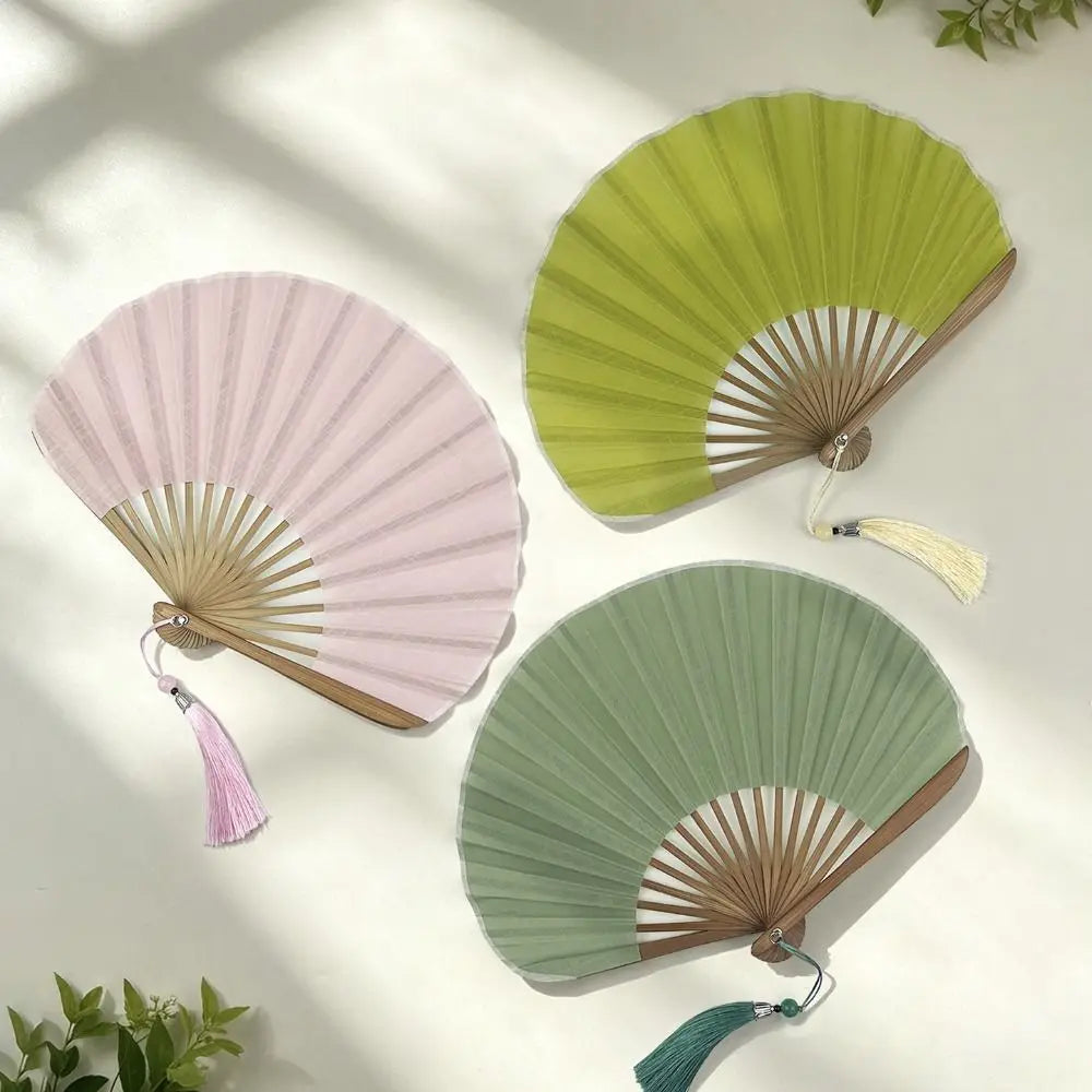 Shell-Shaped Folding Hand Fan | Bamboo & Cotton Linen Retro