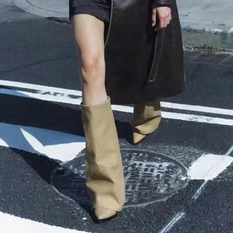Women's Knee-High Pointed Toe Platform Boots | Winter Fashion