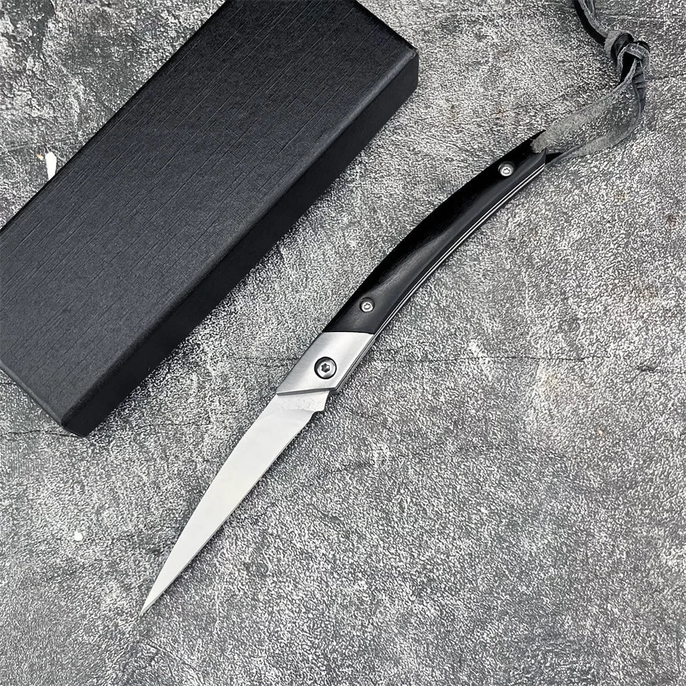 Japanese Folding Pocket Knife – Carbon Steel & Wood Handle