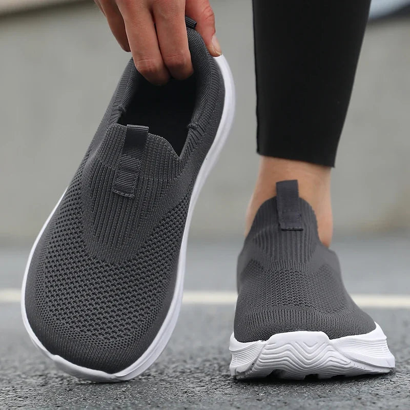 ZULIWAGN Barefoot Shoes – Extra-Wide Unisex Mesh Sneakers